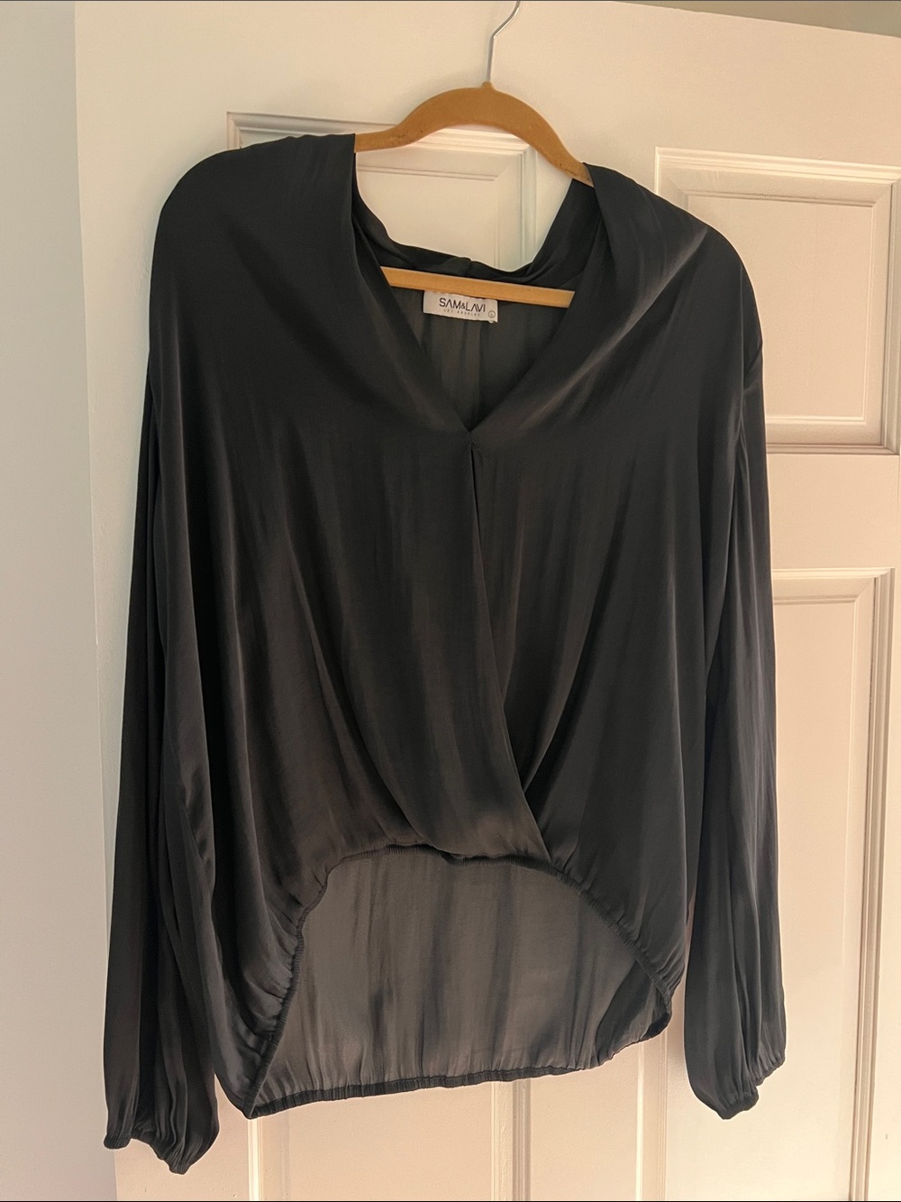 NWT L Sam & Lavi Cross Blouse